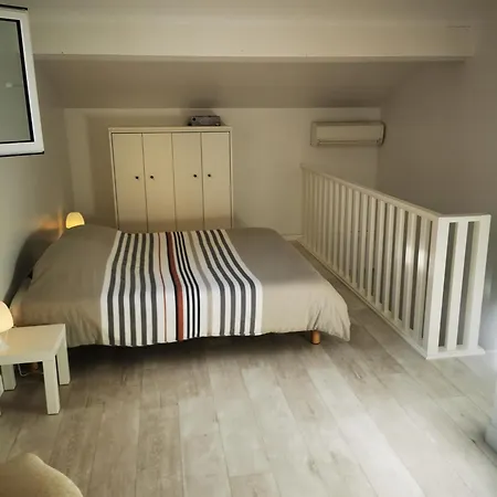 Tres Bel En Avec Piscine Lägenhet